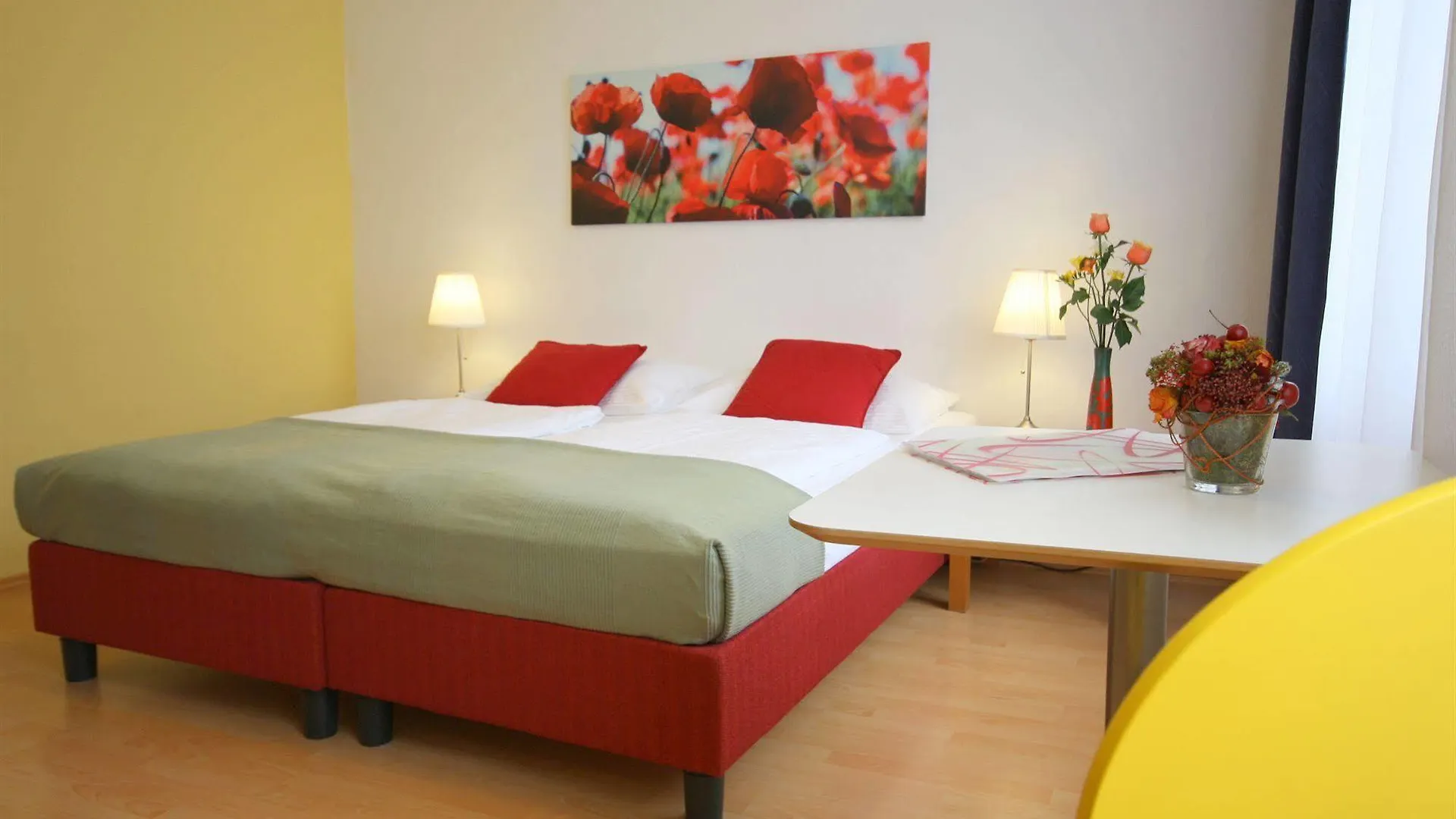Amelie Apartment Hotel Vienna 3*,